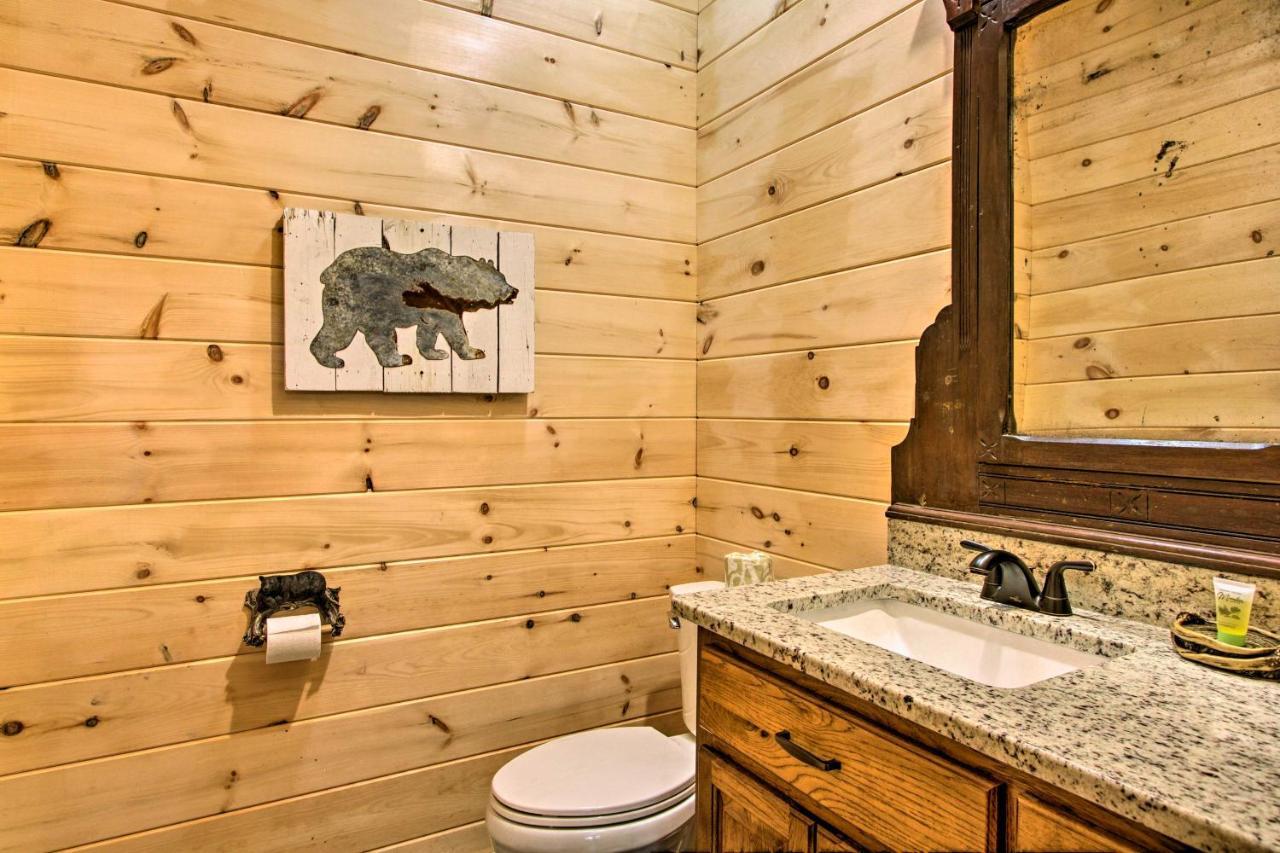 Riverfront Cabin With Hot Tub - 3 Miles To Dollywood Пиджен-Фордж Экстерьер фото